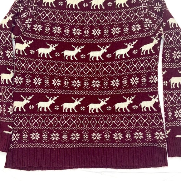 Forever 21 Holiday sweater - Picture 2 of 5